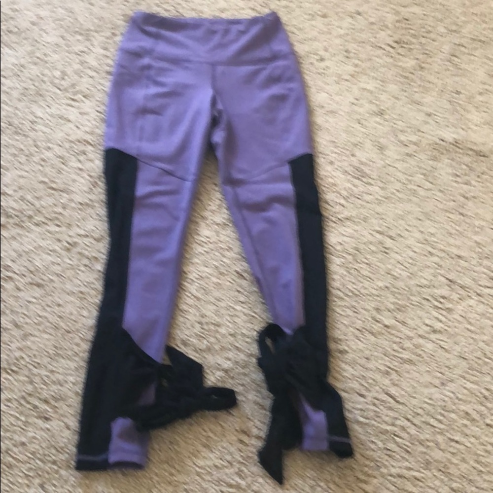 X small Lucy purple and black leggings